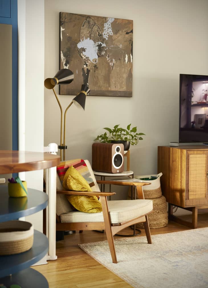 See This Cleverly Remodeled One-Bedroom Apartment for Three | Apartment ... - One Bedroom Apartment Renovation Packages